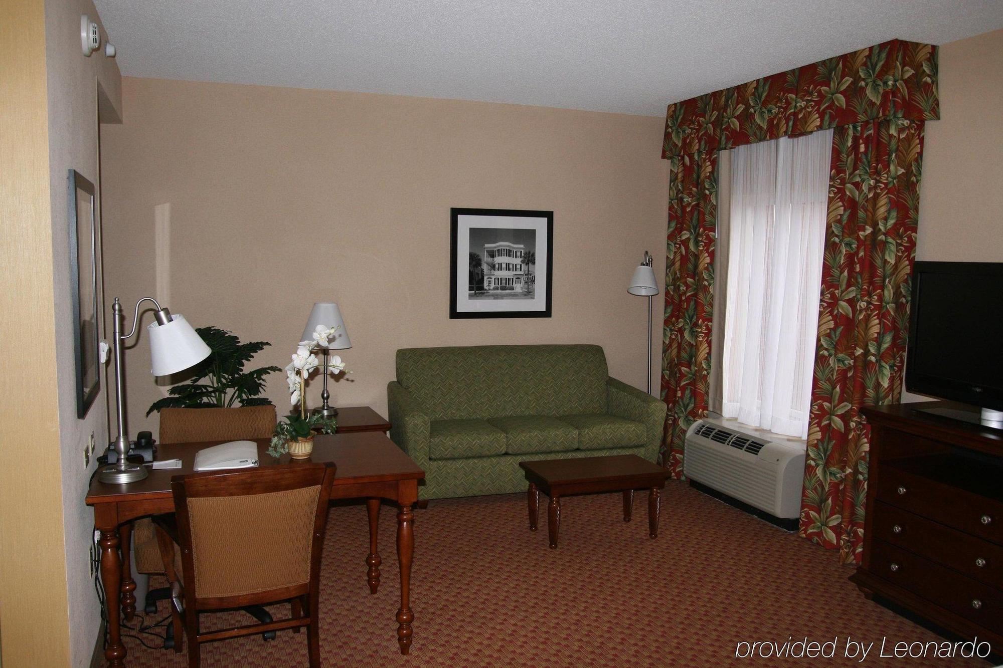 Hampton Inn & Suites Florence-North-I-95 Room photo