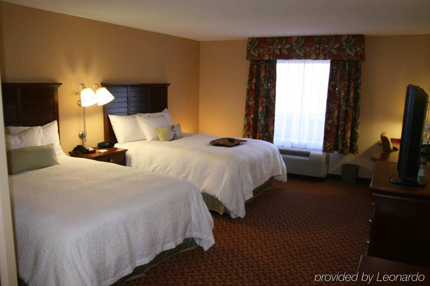 Hampton Inn & Suites Florence-North-I-95 Room photo